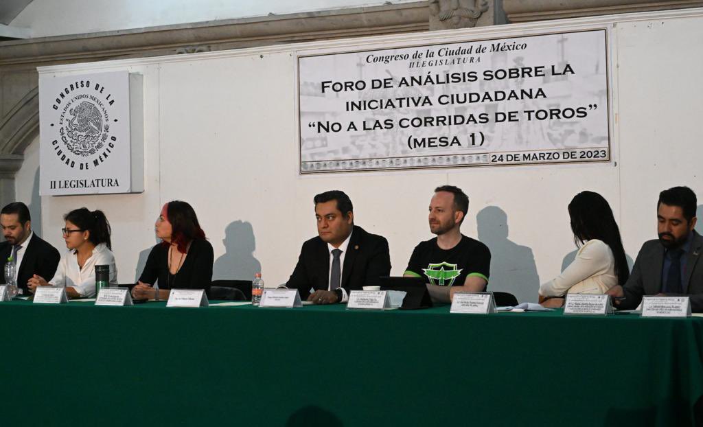GarridoDiego_'s tweet photo. Agradezco a todos los participantes del primer foro de análisis de la iniciativa ciudadana: No a las Corridas de Toros.

El Congreso siempre deberá ser espacio de apertura, en donde todas la voces sean escuchadas. https://t.co/ad1SC07xsr