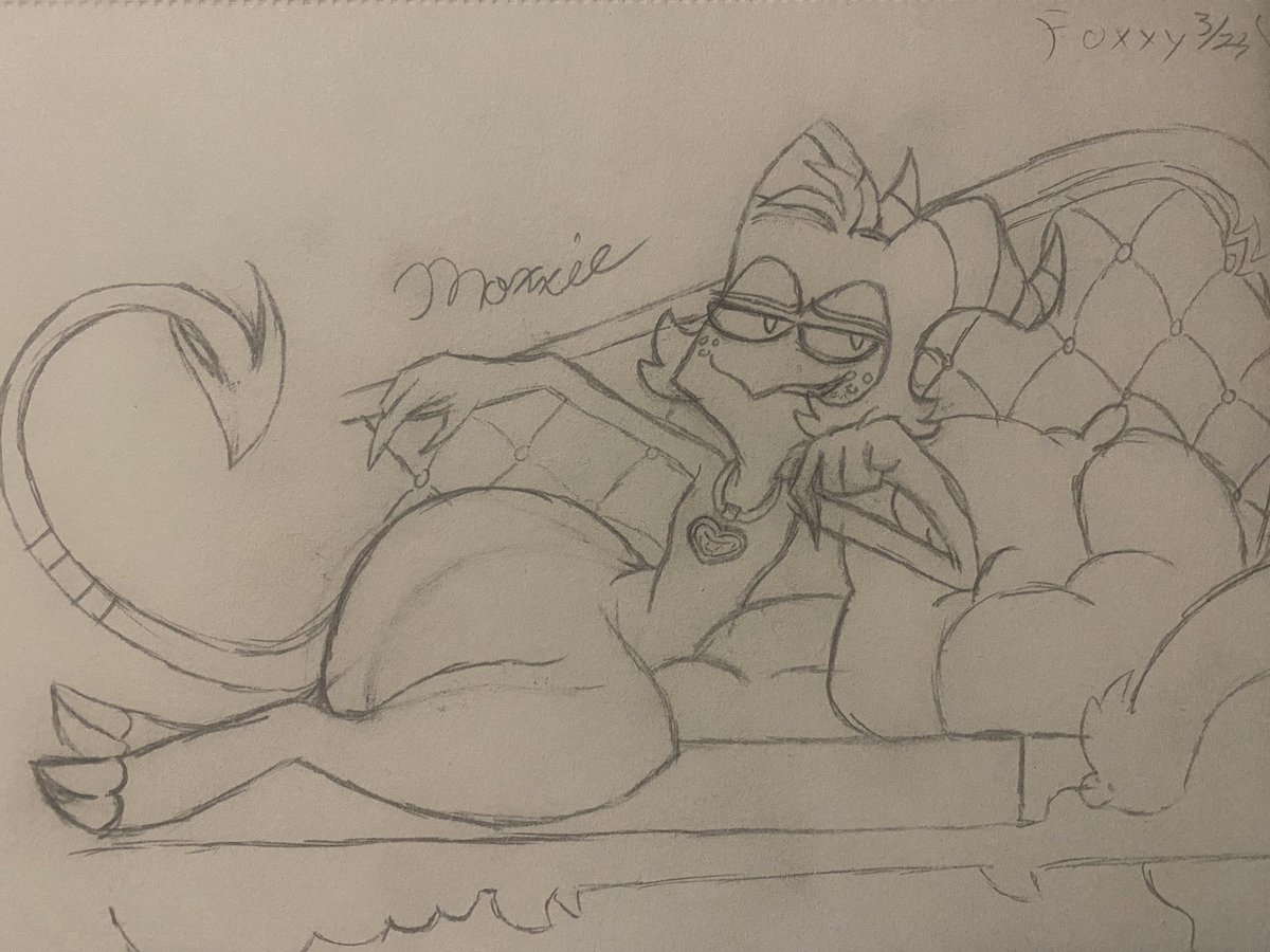 Here’s another batch of art that I’ve done over the past few days (the first image is for @/theycallhimcake and @/BlueBunBoi