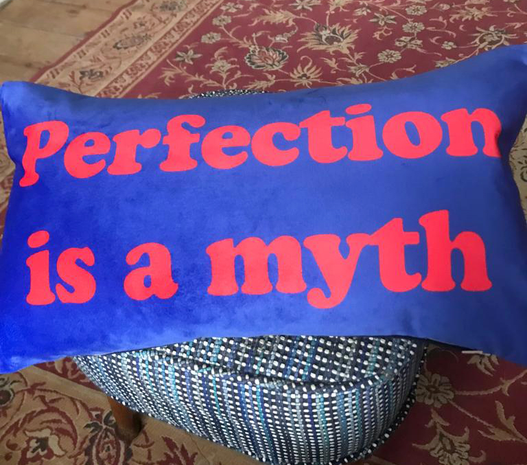 wgcushions's tweet photo. At North Cross Road Market SE22 today. Hopefully the sun will be shining all afternoon! #northcrossroadmarket #perfectionisamyth #eastdulwich https://t.co/U8YyCLPmNz
