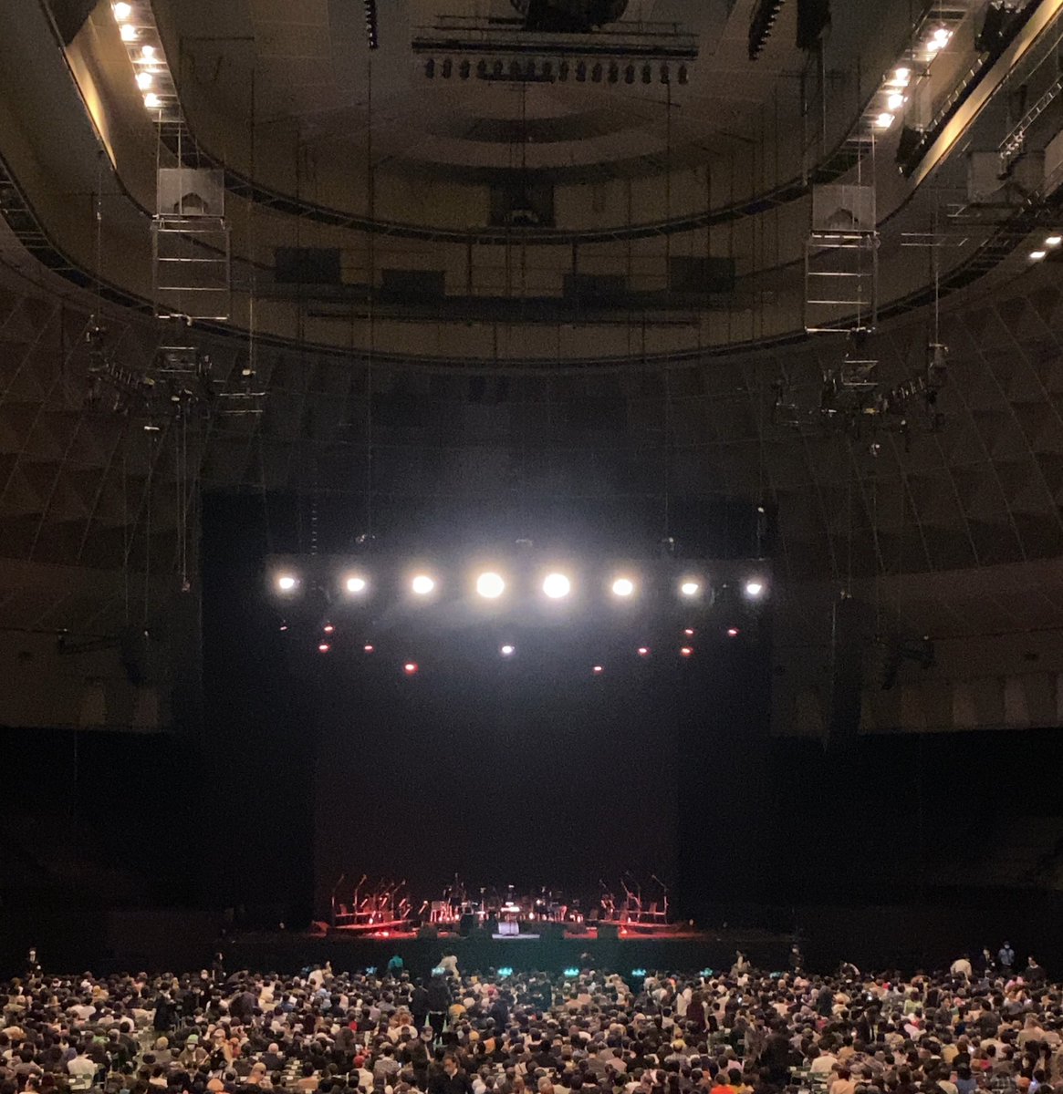 Robison0206's tweet photo. ビョーク神戸公演
綺麗だった😆✨

どの曲も素晴らしかったけど
特にI've SeenIt All
Hyper-ballad
聴きたかった曲が聴けて大満席でした。 https://t.co/hooWkLMtWW
