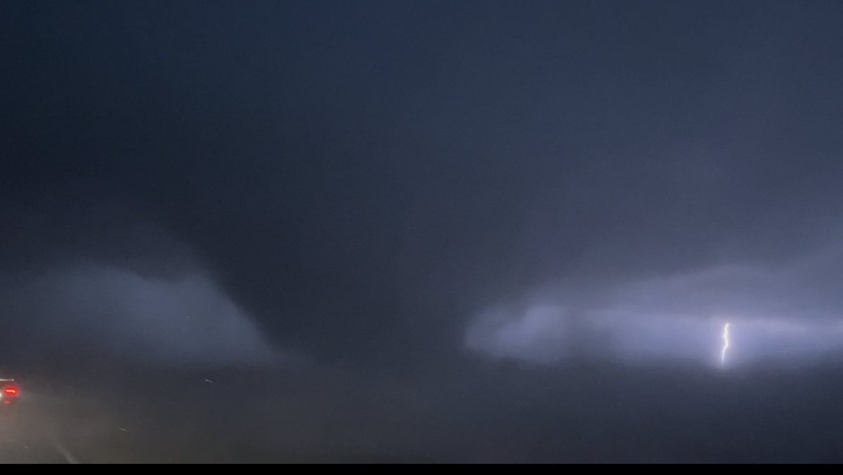 theandyknapp's tweet photo. Another shot of the Rolling Fork MS tornado. Holy Mother of God. #RollingForkMississippi #PrayForRollingFork https://t.co/1zyYFKsrLJ