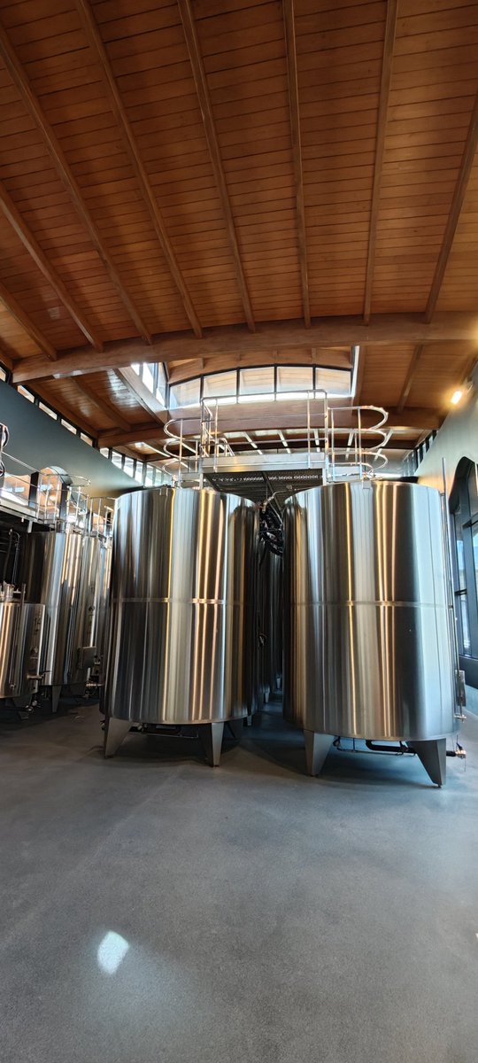 BasqueExps's tweet image. #upategi fest en #hikabodega . Buena iniciativa en una bodega espectacular. #basqueexperiences @VisitBasqueCtry