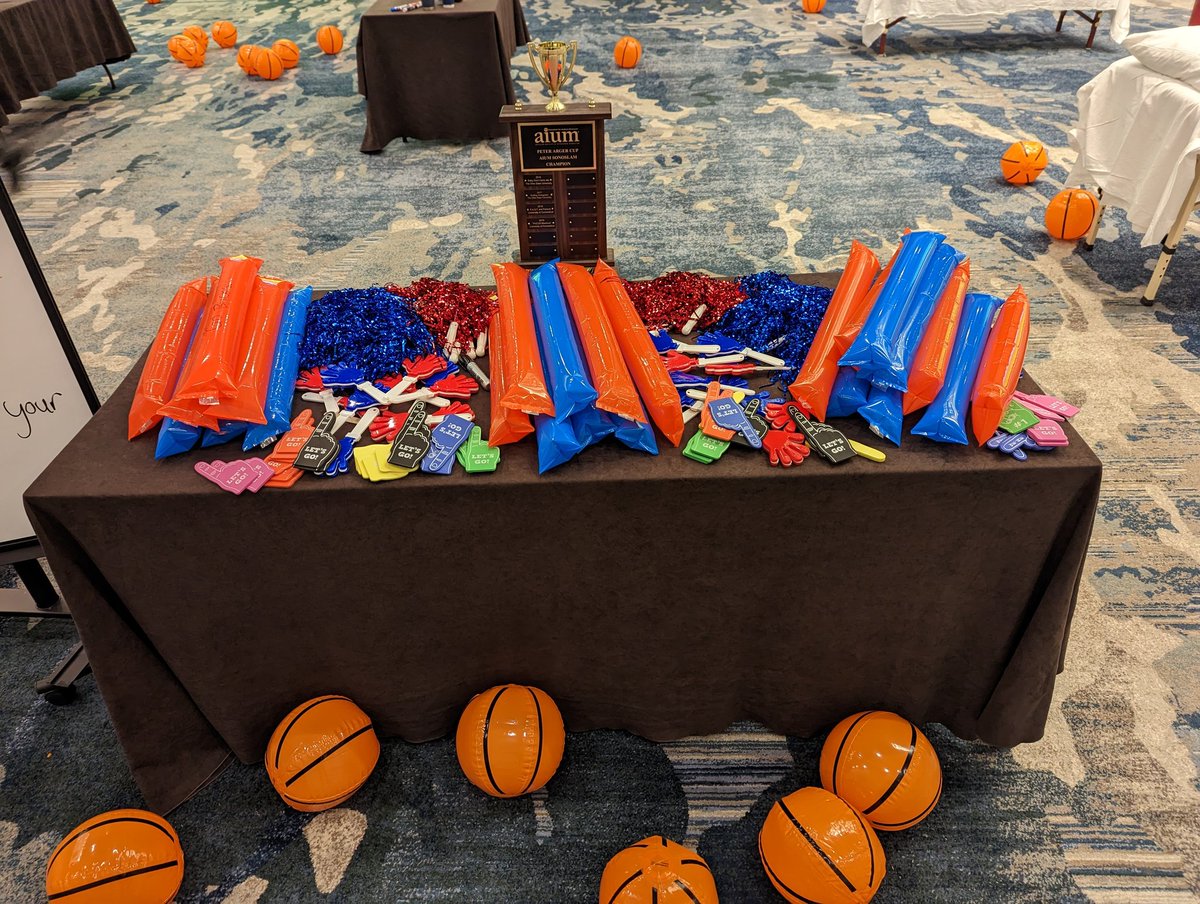 CreaghB's tweet photo. Let's get ready to rumble @RubbleEM @ERGatorUF @AIUMultrasound #sonoslam23 #ultracon23 https://t.co/HyY1Rdjxzj