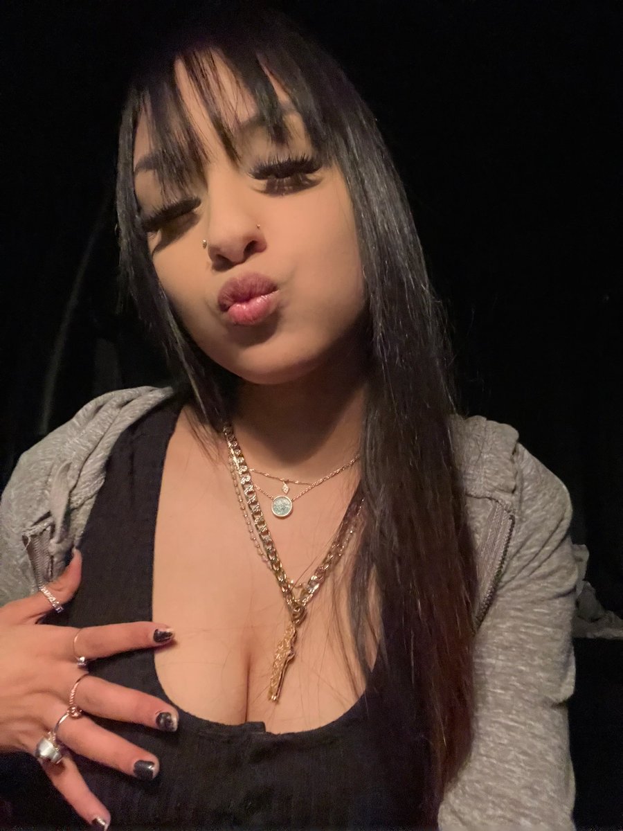lyssaxxv's tweet photo. 🍭🖤🥰🍆🍑🍑 https://t.co/z3RYleu74v
