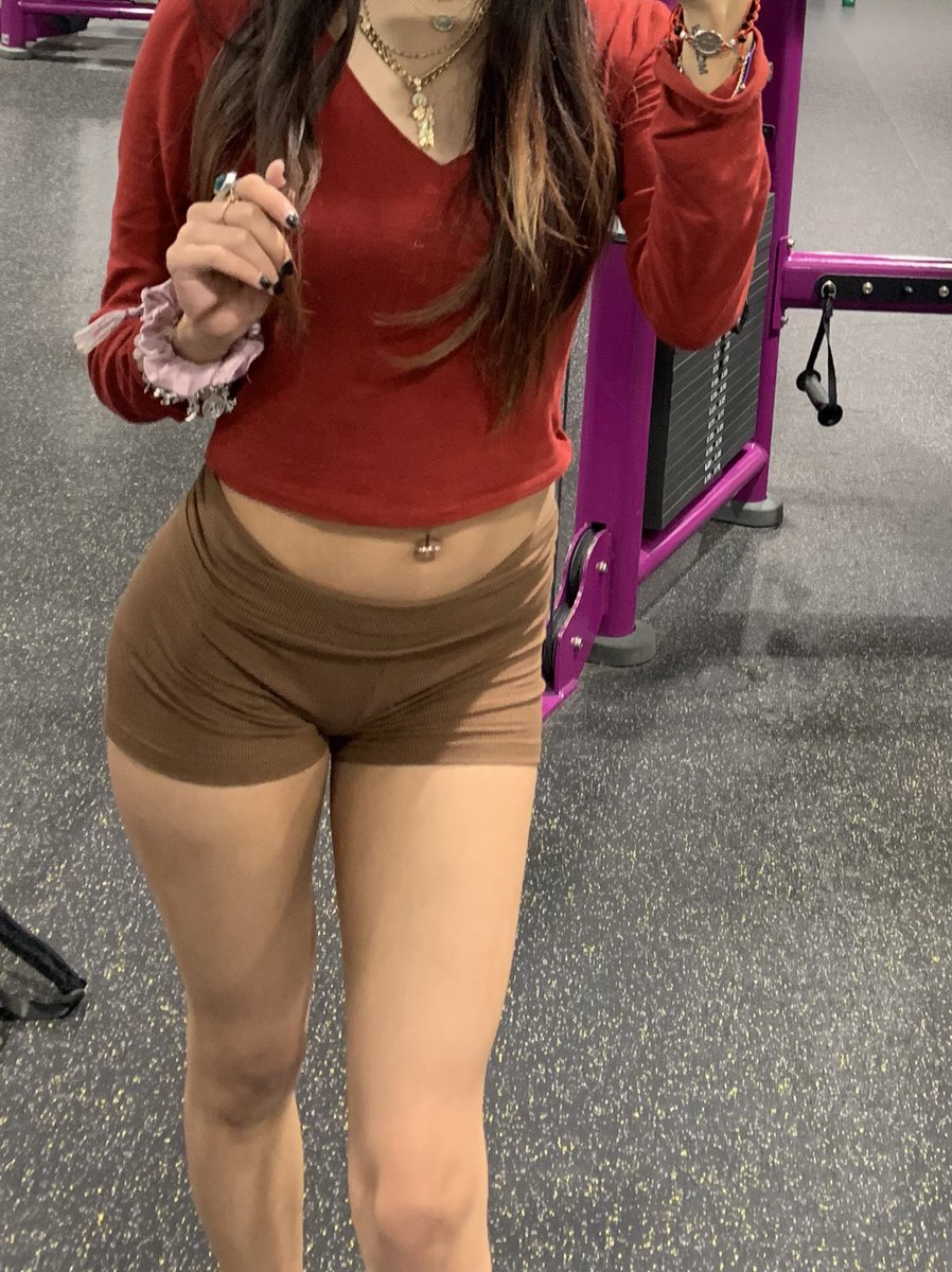 lyssaxxv's tweet photo. 🍎🍎🍆🍭🤎🍑 https://t.co/brov3QMbEh