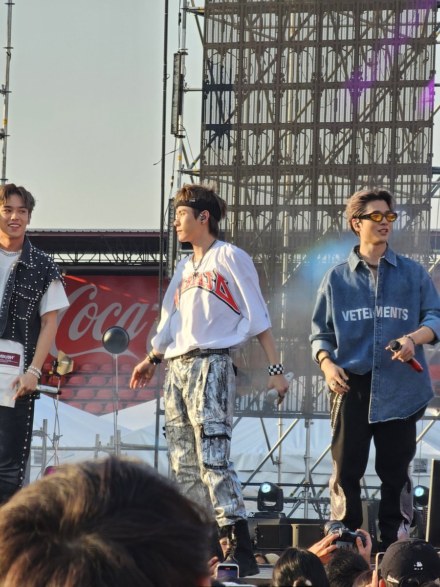 waen_pet's tweet image. ถ่ายทรินิตี้ไว้เยอะมาก คือหล่อจนต้องเก็บภาพความประทับใจ ❤️
#TRINITY_TNT 
#SoundCheckwithTRINITY
#SoundCheck_TH