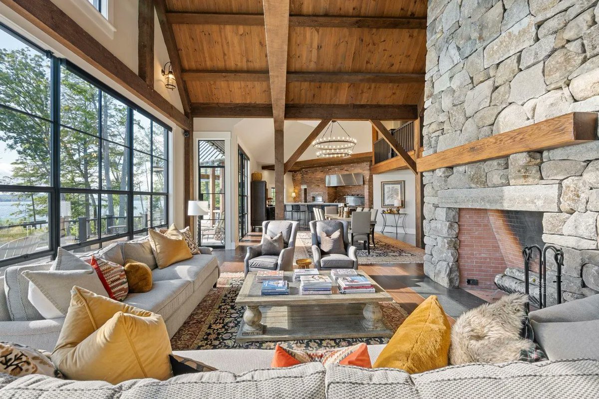 steel_windows's tweet photo. From decor to furniture, cultivating the perfect space for your family is important, why should choosing your windows and doors be any different? At Optimum Window, our custom steel series allow for true customization with a reliable product. #ThinkOptimum for your next upgrade. https://t.co/dSEZVLTtcf