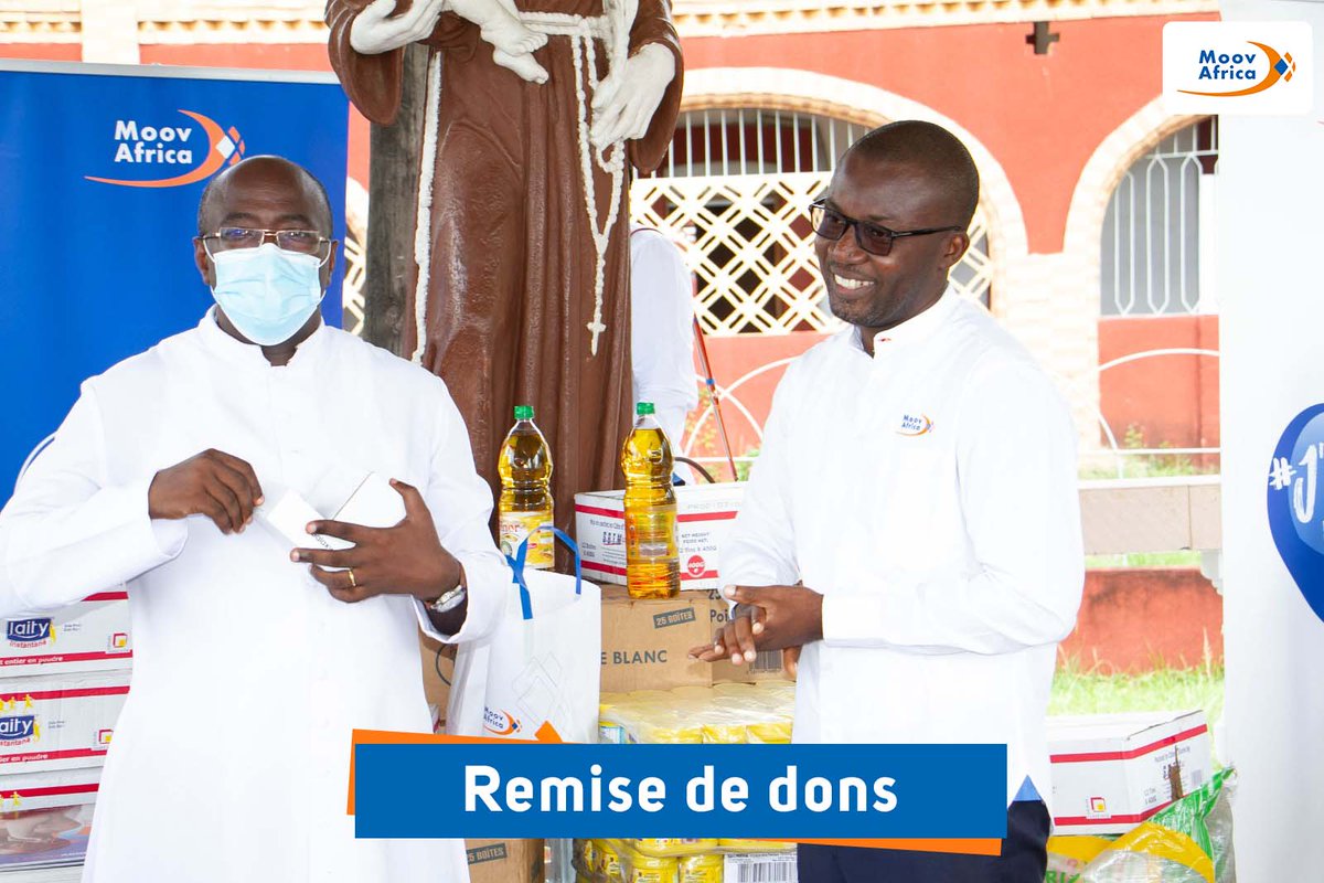Moovafrica_CIV's tweet photo. Le 17 mars dernier dans le village de MOOSOU à GRAND- BASSAM, à la communauté Catholique de la paroisse Saint Antoine de Padoue, il s'est déroulé la remise de dons(vivres et non-vivres) par l'équipe MOOV SOLIDARITÉ.
Les moments forts en images !
#JMMoovAfrica #JMlagenerosite ´ https://t.co/g82W0HtZmb