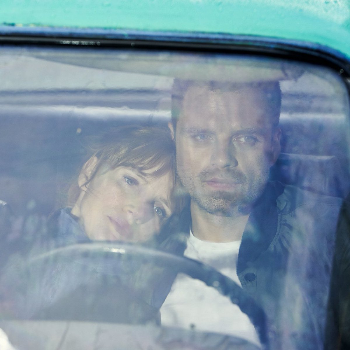 Jessica Chastain and Sebastian Stan in #The355. 🖼️ Universal Pictures