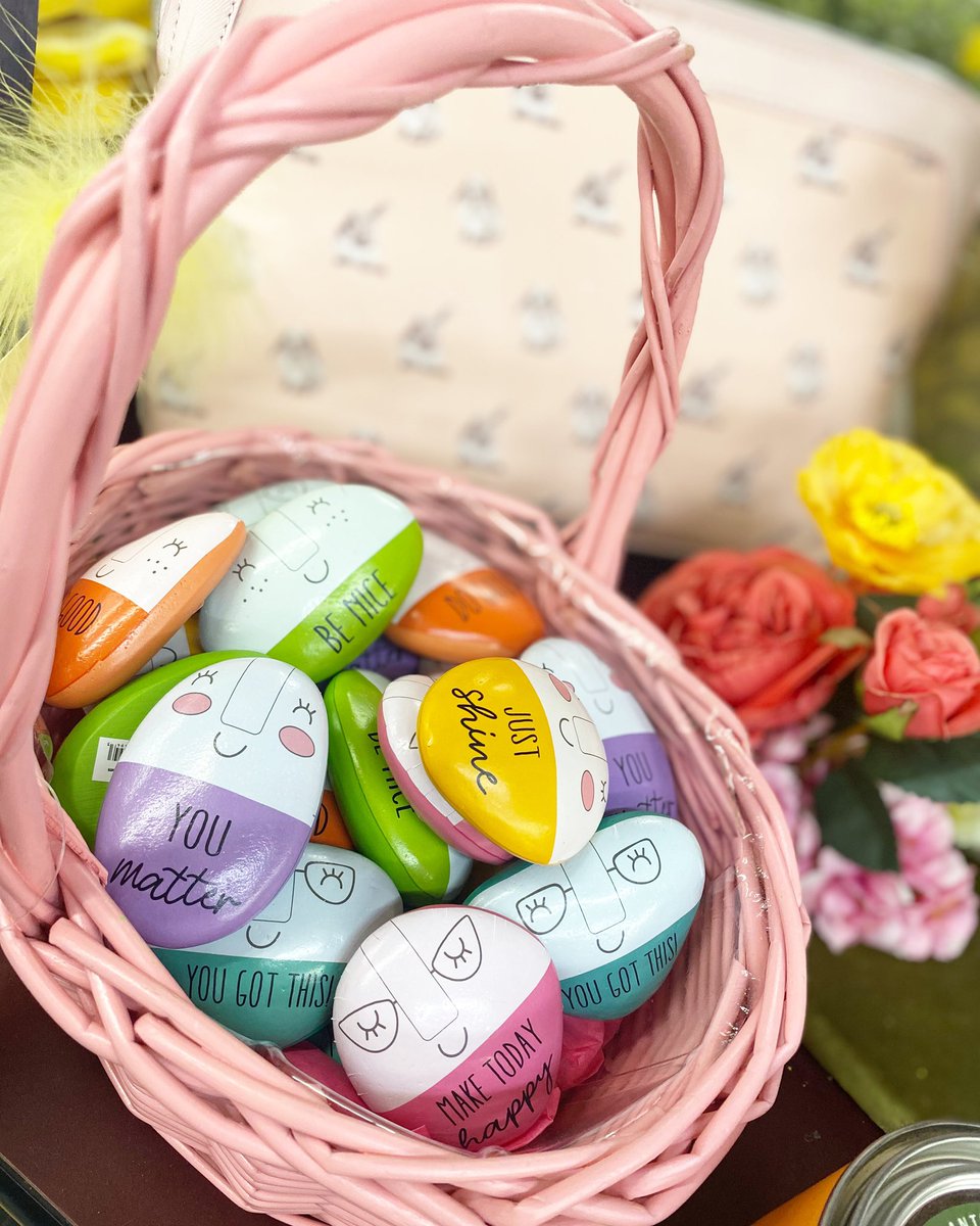 mcwhiggins220's tweet photo. Spread #happiness and #joy with our #bekind rocks!

O P E N - Saturdays 11-7pm‼️

https://t.co/J0z5gK8Hab

#Easter2023 #homedecor #madisonindiana https://t.co/2T4cwibwQ1