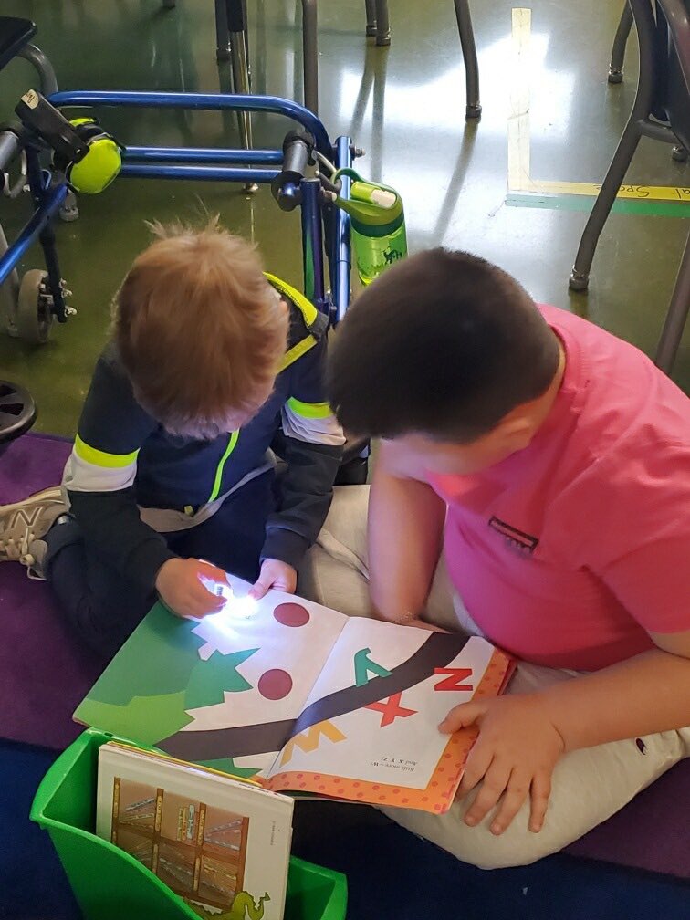 Brigancesclass's tweet photo. When the power goes out, you take the opportunity to partner read with finger lights! https://t.co/PkaNTA1s4C