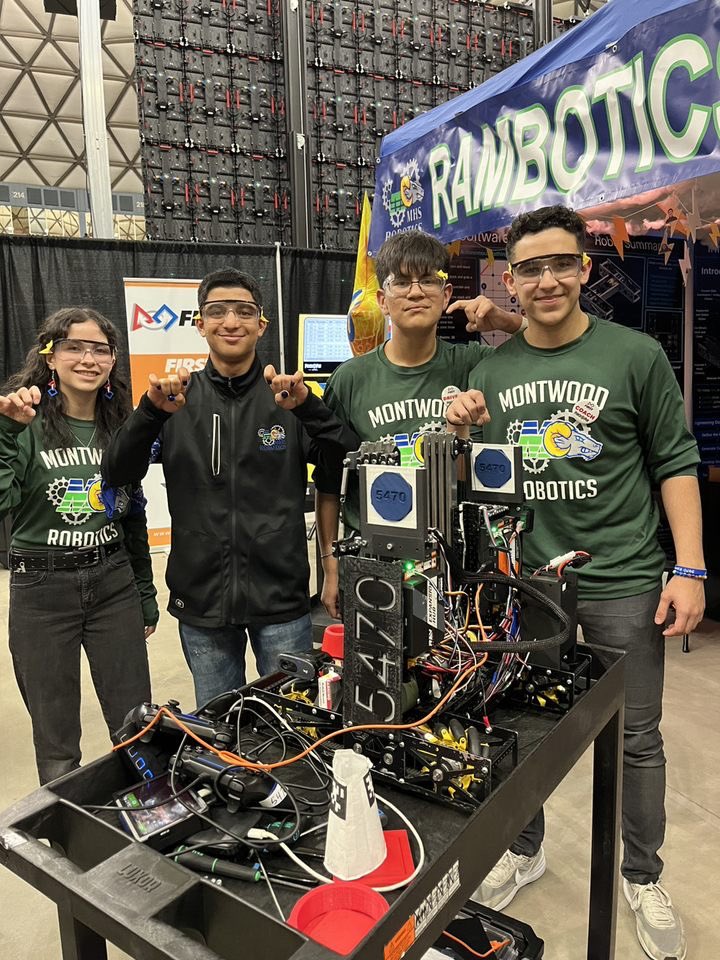 Day 1 of the UIL FTC Robotics State Championship is done. Team 5470 come home with the Spirit Award. 2 more days of competition and Team 5911 enters match play today!! Best of luck to both teams! #TeamSISD #FIRSTinTexas