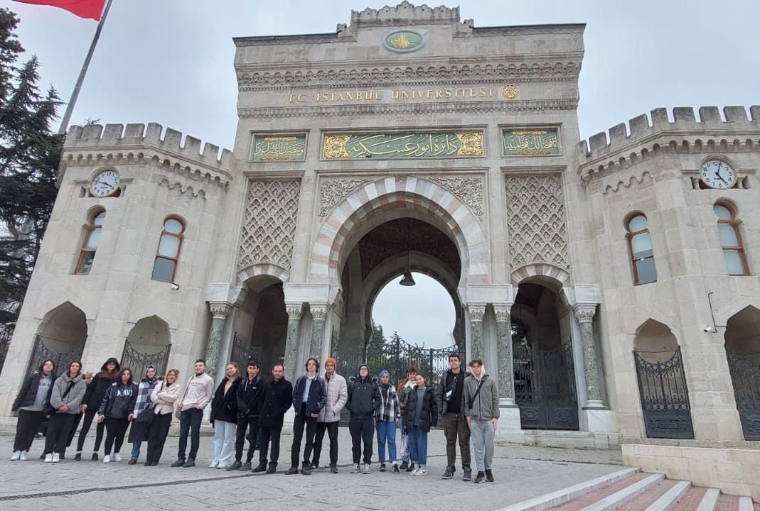pendikyunusemre's tweet photo. Tarihî Yarımada (Fatih) Gezisi/22 Mart 2023 https://t.co/ItQOwq0QIZ