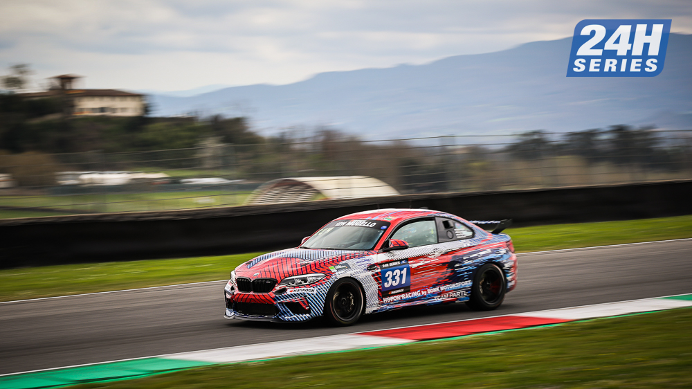 24HSERIES's tweet photo. #24HSERIES | In TCE after 2hrs

1 #Hofor @Bonk_motorsport (331)
2 Hofor / Bonk (332)
3 #PrimusRacing (251)
4 #SKRacing (215)
5 #AIKOA (147)

GTX - #Vortex (701)
GT4 - #AtlasBX (403)

Results (https://t.co/7xS7ndQiN0) and per class (https://t.co/loJ0VjnPgd)

#12HMUGELLO https://t.co/8l6abw4YyJ