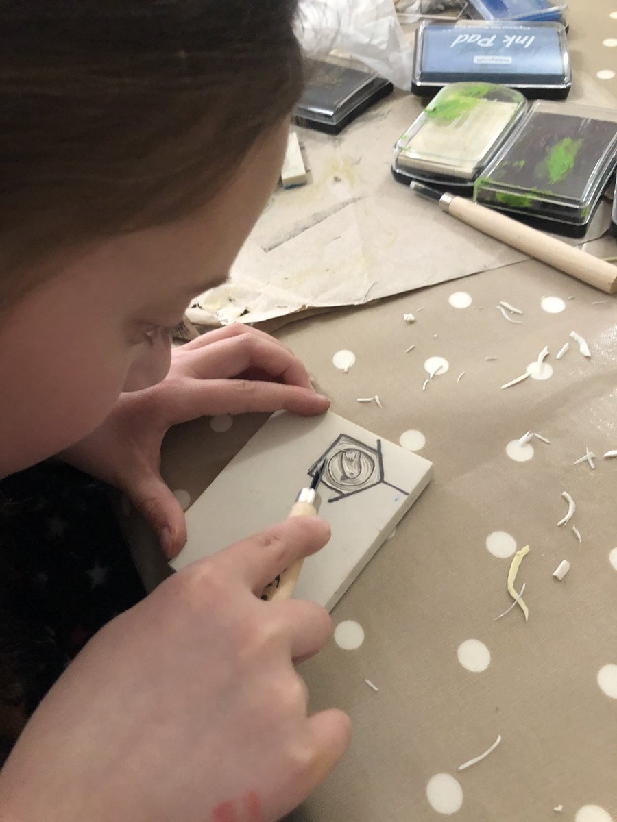 xinbradx's tweet photo. Edie was so inspired, she did her own prints at home! Thank you @HemplandPrimary https://t.co/FvQsGbrJMc