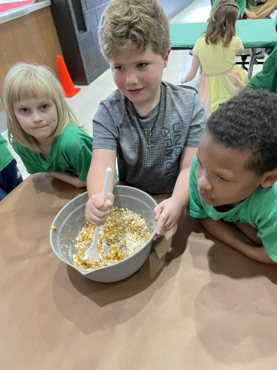 turtleteach's tweet photo. It was a great day at @BGESTEM! Students were recognized for showing integrity at the Tribe Celebration! Our afternoon was spent  making dog snacks for Cherokee County Humane Society.  #4tribes1family  #BGRocks https://t.co/aqoPCjEVRr