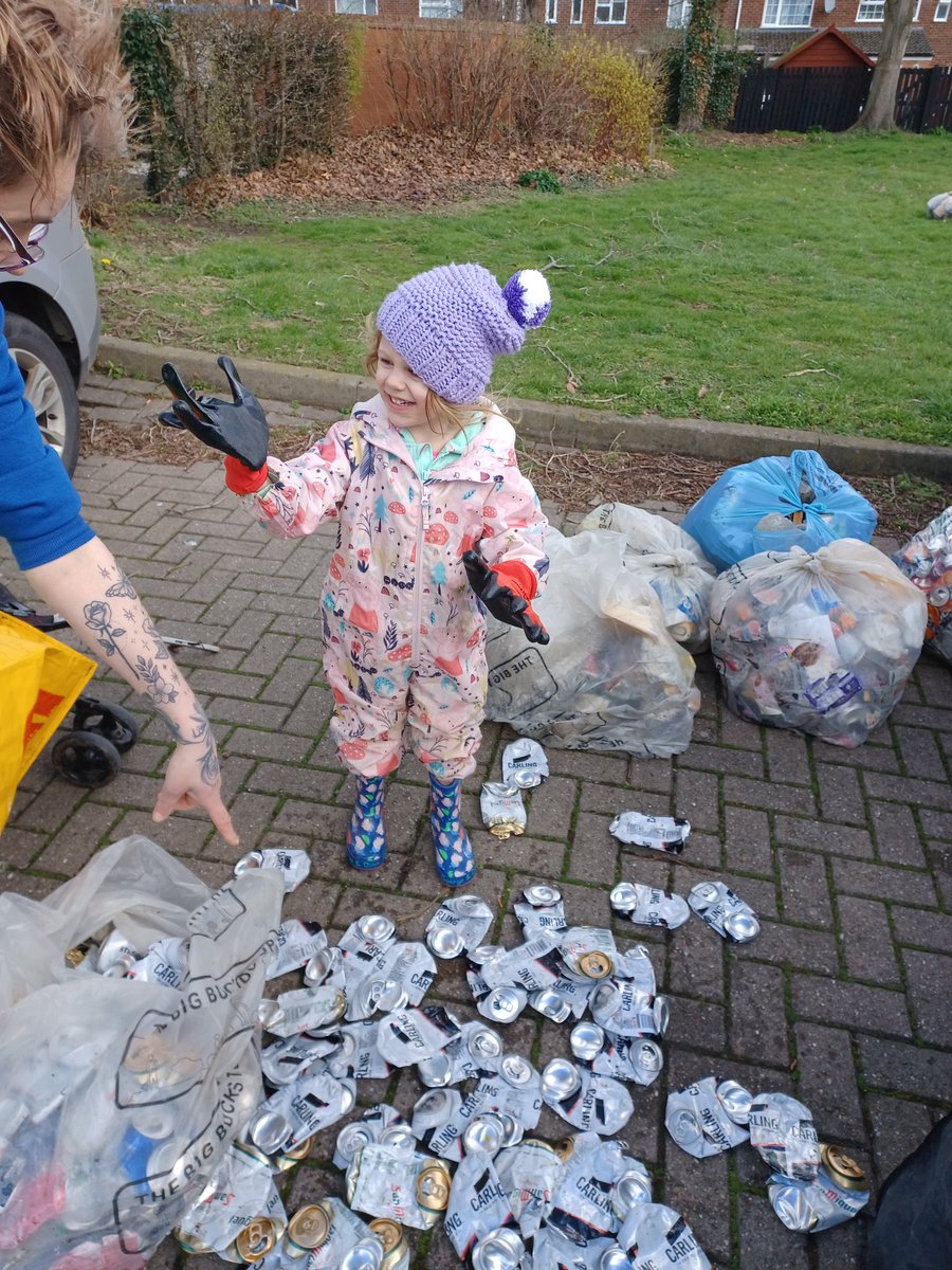 23 @AylesburyWombl1 volunteers = 44 bags of crap collected! In 2 hours in #aylesbury 

#litterheros #GBSC 

@KeepBritainTidy @aogdennewton @AylesNews @aylesburytc @RobBAylesbury @YourBucksRadio @BucksCouncil @TalkRoberto @BBCBabs_michel @JustinDealey @bucks_herald