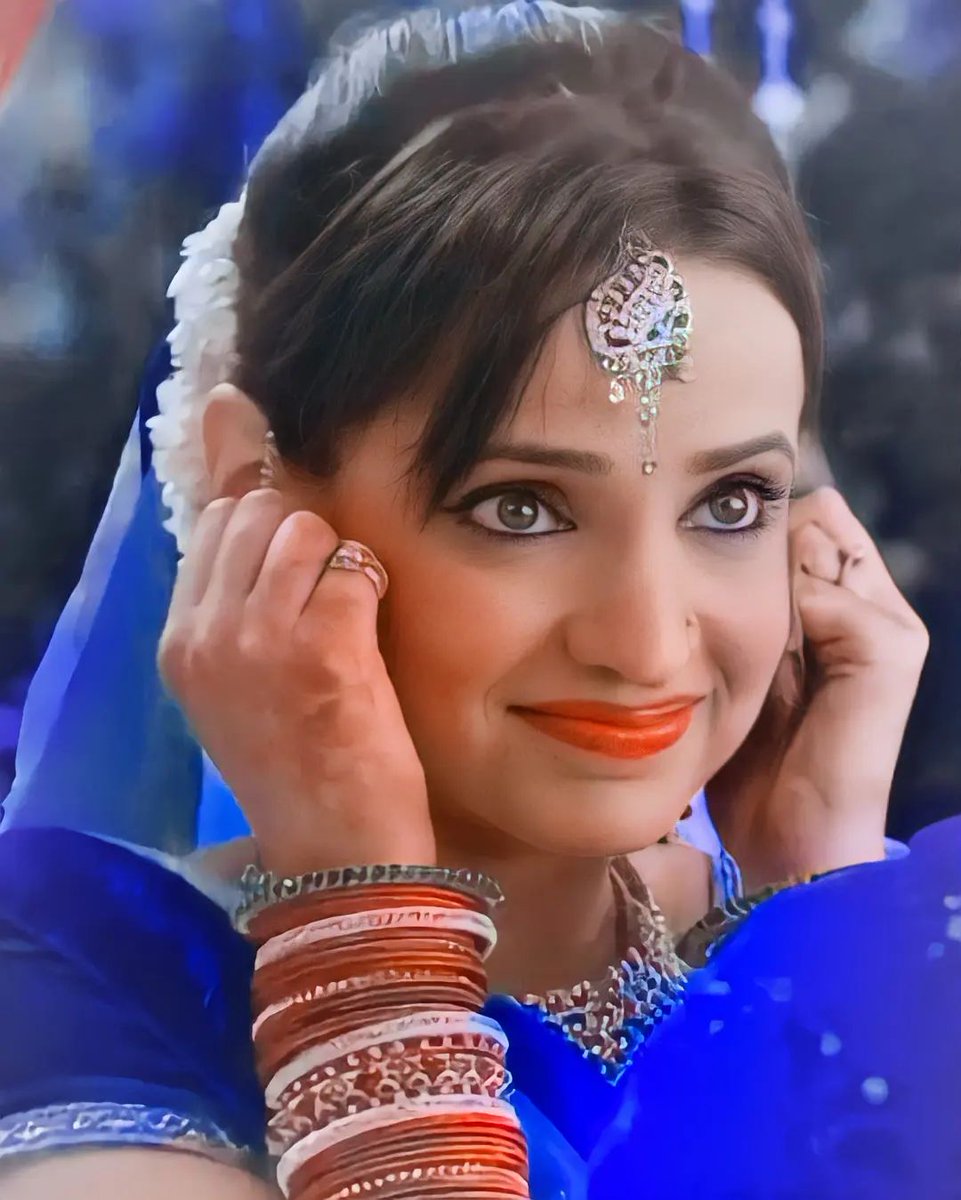 sanayaxslays's tweet photo. 10 Yrs of Sanaya as chanchaan

#Sanayairani https://t.co/XgMLUTE3sn