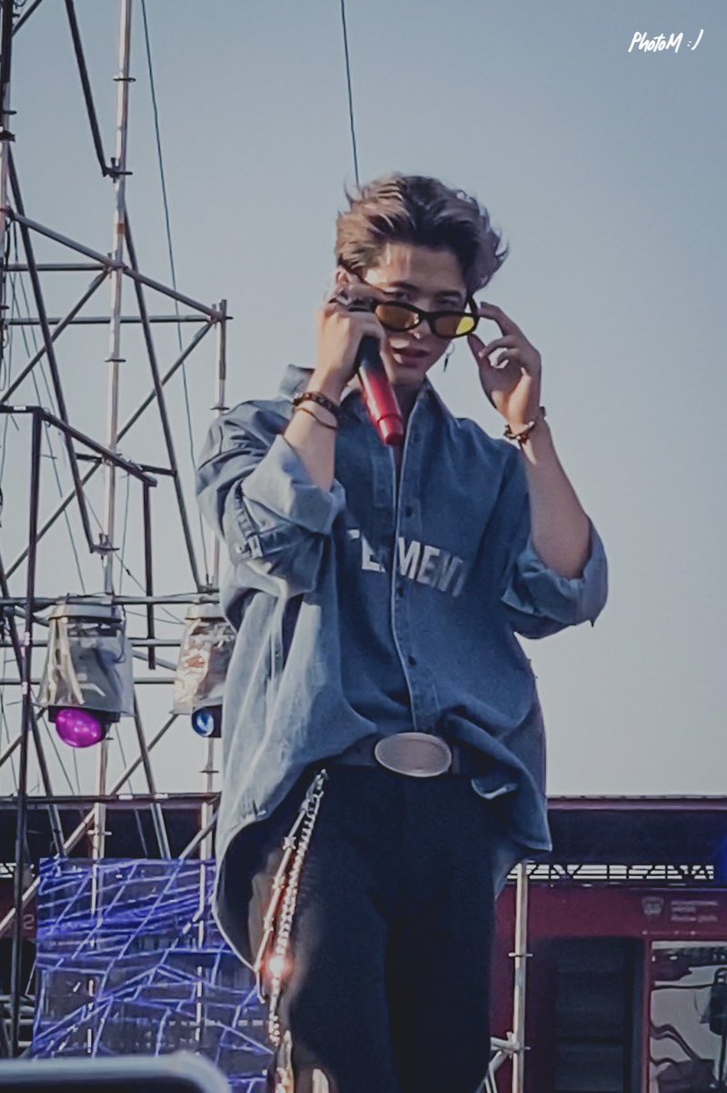 PhotomGraph's tweet image. คุณคนนี้ เค้าหล่อจังค่ะ
ว่าแต่ชื่ออะไรค้าาาา~~~~

Check by TRINITY 
#SoundCheckwithTRINITY 
#SoundCheck_TH 
#TRINITY_TNT