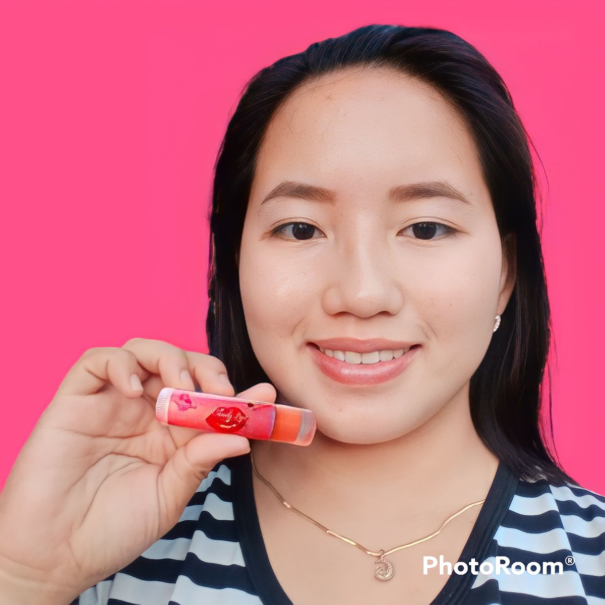 Nhesliemae's tweet photo. Lips Benefits:
-Hydrates
-Locks in moisture to avoid dryness
-Treats Chapped Lips
-Protect lips from damaging
-Removes Dead Skin Cells (Exfoliates)
-Smoothen Lips like a baby
Safe to apply anytime of the Day and before bedtime. Wake up with a smooth, kissable lips. https://t.co/GchXbrwKQz