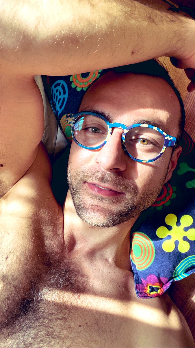 bigreal28's tweet photo. Lazy Saturday 😜 https://t.co/O1MEQNwT33