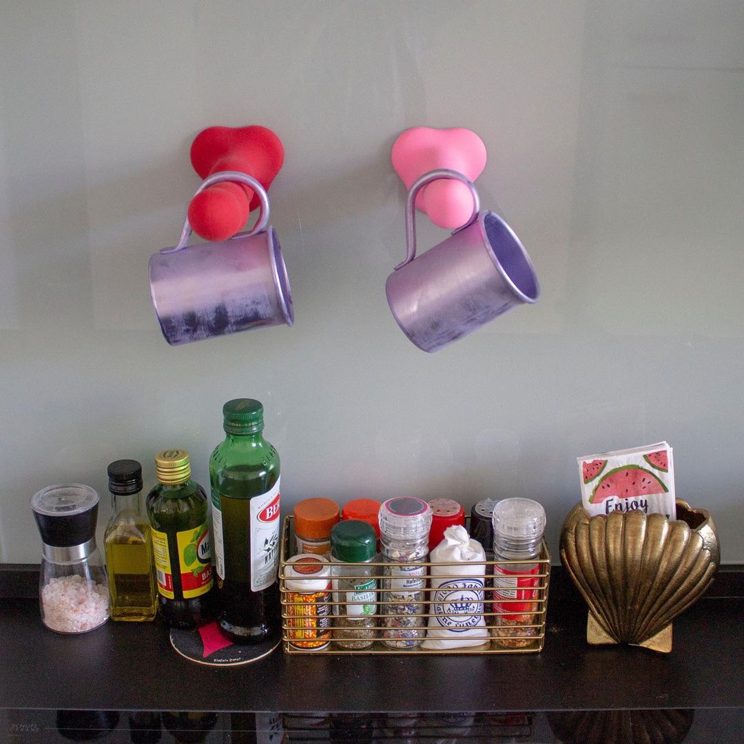 funfactoryes's tweet photo. ¿Quién dice que los dildos tienen que quedarse en el dormitorio? ¡Ni se nos ocurre! 🙅 ¿Tienes algún truco que nos perdimos? ¡Dinos en los comentarios! https://t.co/NJZQ0AQG5K