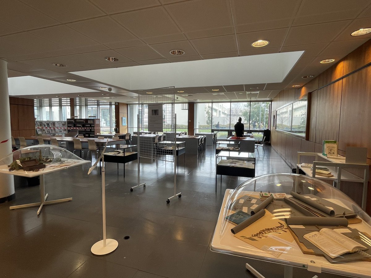 AyraudJ's tweet photo. #Exposition A 14h à la @BibUnicaen campus 2, venez à la découverte des collections d’herbiers de l’université et vous essayez à l’identification des plantes de notre région ! https://t.co/iiVvwQDYlW