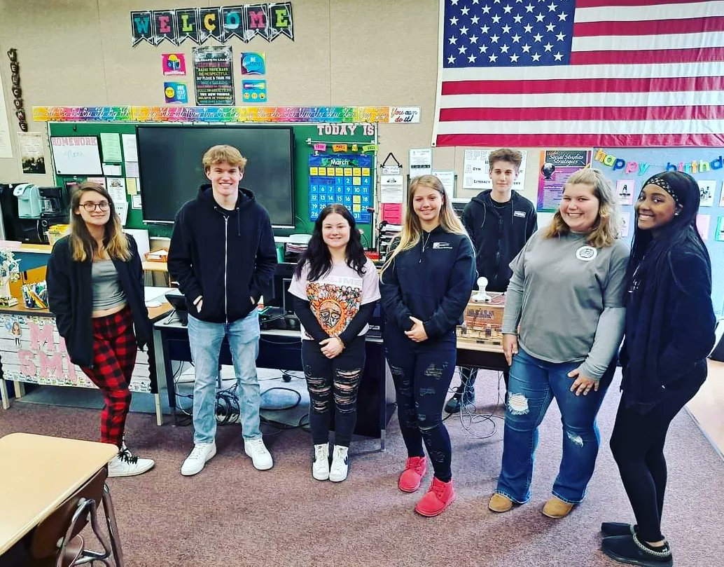 BeaverCtc's tweet photo. NBHS students representing 5 CTC programs, presented to NBE 5th grade students on STEAM Day explaining why academics are important to learn and how they will use them in a career when they are older... like they do. They were #CTCGREAT & we are #CTCPROUD! https://t.co/eXjHL4f093
