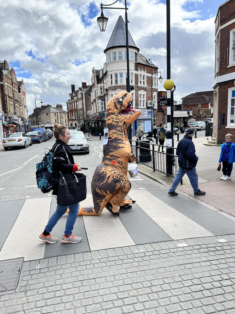 goonerjamie's tweet photo. His Abbey Road moment. https://t.co/6qNjfMZjVR
https://t.co/wMcXCD24ky
#RoarTour https://t.co/5d0guVWCEG