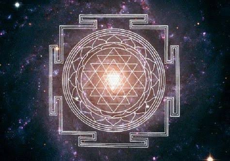 iamkamyabuch's tweet photo. the giver is the receiver
the receiver is the giver 
the clouds are the ocean 
the ocean is the clouds
the mountains are the rivers 
the rivers are the mountains
the soul is cosmos 
the cosmos is the soul https://t.co/xfJzp7dkV3