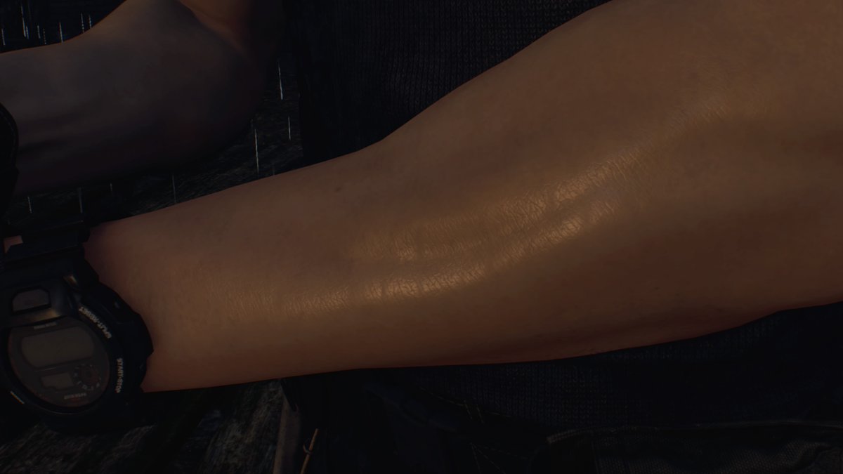 そういや腕毛無いな…