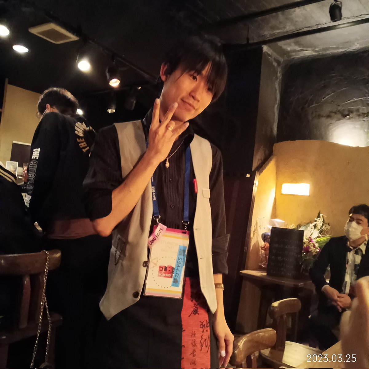 ryutomo_nori's tweet image. YUKINA&apos;S Bar楽しかったぞ〜
手作り料理はマジで美味しかったし、差し入れのシャンパン🍾やワイン🍷エクレアまでご馳走になっちゃった🤗
飲食経験０のマネ一光くんがめっさ頑張ってた！
 #YUKINA  #ELB