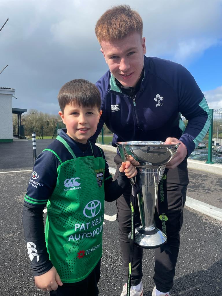2 Erris men United by rugby. Julian was over the moon to meet one of his heroes ⁦<a href="/FiachnaB/">fiachna barrett</a>⁩ today ⁦<a href="/BallinaRugbyFC/">Ballina RFC</a>⁩ .What a gent!
Off to see ⁦<a href="/connachtrugby/">Connacht Rugby</a>⁩ beat Edinburgh today ⁦<a href="/IrishRugby/">Irish Rugby</a>⁩ #U20champions #Errisabu