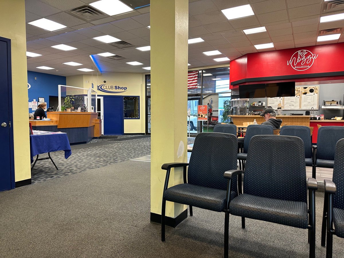 untamedspud's tweet photo. I'm at Cherry Hill Health &amp; Racquet Club - @chhrc in Cherry Hill, NJ https://t.co/dqS0gdrfef https://t.co/FwnTF3psU7