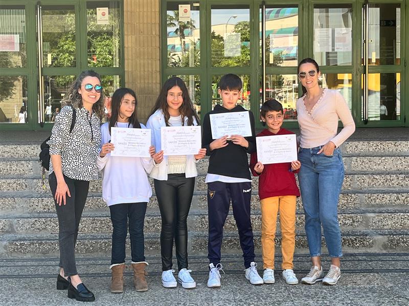 fecsjvmu's tweet photo. Alumn@s de 6.ºEP y 2.ºESO ponen a prueba su ingenio en la XXXIII Olimpiada Matemática de la #CARM
#olimpiada #problemas #ingeniomatemático #comunicaciónmatemática #megustanlasmates 
@semrm @UMUdivulga @UPCTnoticias
@FundacionSeneca https://t.co/VXYXgXxQdz