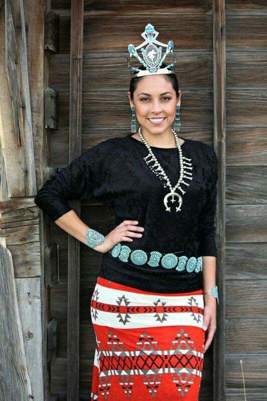 Native_Daily1's tweet image. Nativeamerican girl always happy 👉😃
.
.
#nativelove♥️ #nativefashion #nativestyle #nativeplantsofcalifornia #nativegirls #nativeplants #nativeamericans #nativeamericanstyle #nativeamericanculture #nativehistory