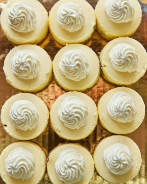 7ate9 Bakery tweet media