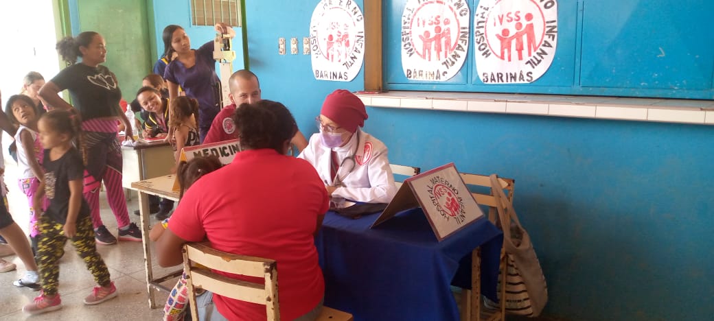 #24Mar | 🇻🇪 Gracias a las Políticas Protección Social del Gobierno Bolivariano,  Presidente Obrero <a href="/NicolasMaduro/">Nicolás Maduro</a> y siguiendo lineamientos de la Ministra <a href="/MinSaludVE/">MPPSalud</a> y Presidenta del #IVSS <a href="/MagaGutierrezV/">Magaly Gutiérrez Viña</a>, se realizó jornada de plan amor en acción en municipio Rojas #Barinas