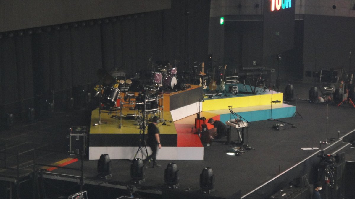wallowsbebelab's tweet photo. I AM NOW SEEING PHOTOS FROM MY DIGICAM 😭

#HarryStyles #LoveOnTour #LoveOnTourTokyo #hslot https://t.co/qYk2WYHA9U