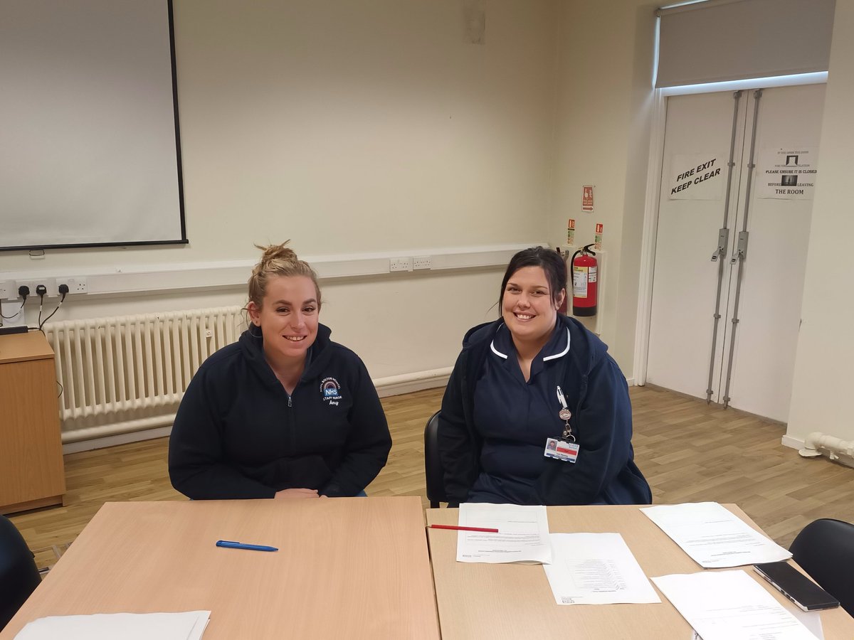 AshHuss20054443's tweet photo. Our teams are meeting student nurses today and discussing their careers and aspirations. Future nurses of Bolton @boltonnhsft https://t.co/BpEC9jIzUB