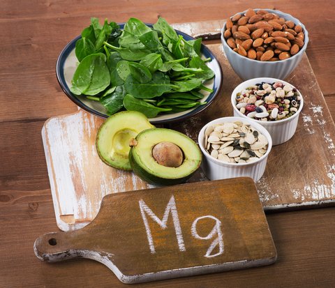 A new study shows a 41% increase in magnesium to the diet (or supplementation) by adding more magnesium-rich foods, such as spinach and nuts, to your daily diet can help reduce age-related brain shrinkage and stave off symptoms of dementia. 

link.springer.com/article/10.100…
