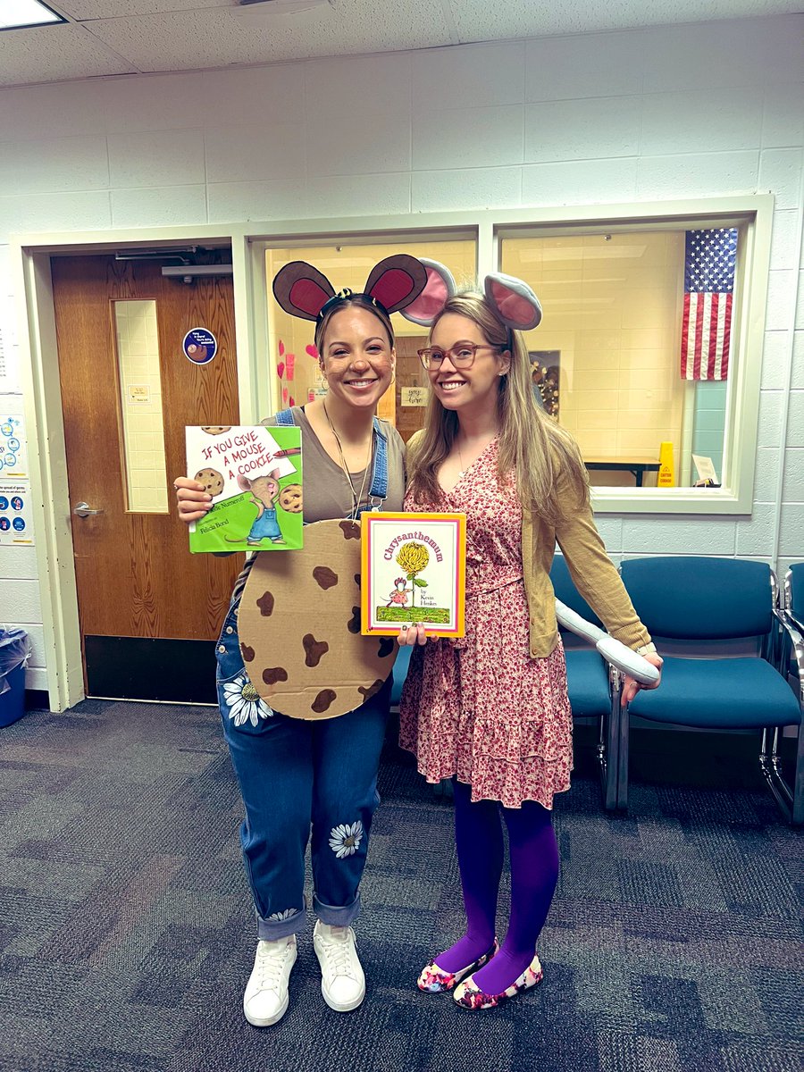 mrsnass_wwp's tweet photo. Village staff having a blast with “dress as your favorite book character” day! @ms_scott108 @VESTechnology https://t.co/aDNvGs8Ttp