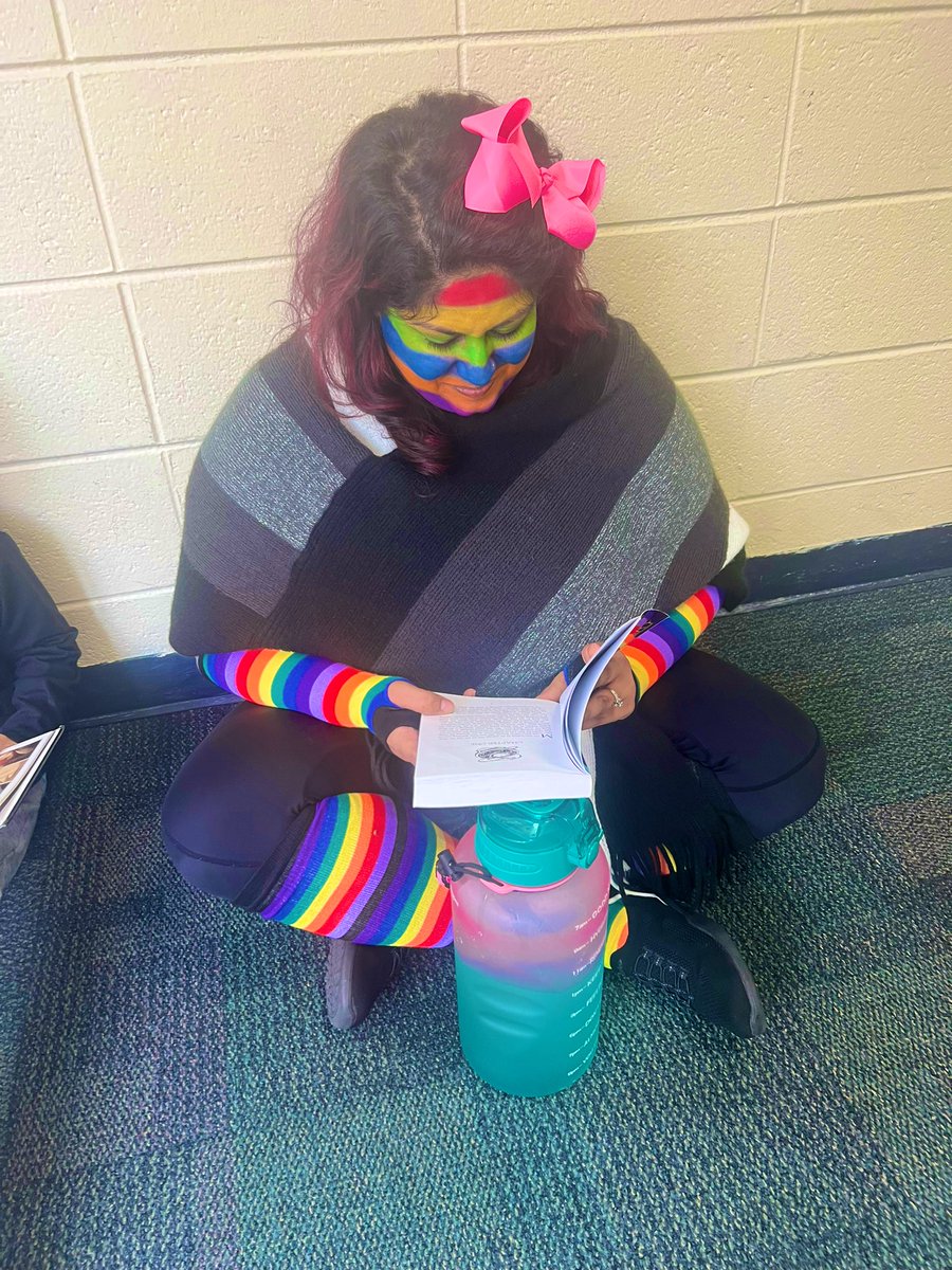 mrsnass_wwp's tweet photo. Village staff having a blast with “dress as your favorite book character” day! @ms_scott108 @VESTechnology https://t.co/aDNvGs8Ttp