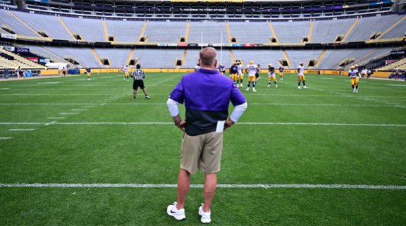 As the Tigers continue to search for gems in Louisiana, LSU offered in state safety Dashawn McBryde this week.

Why McBryde can be one of the fastest climbers up the @247Sports rankings

#LSU 

https://t.co/PrfVIvPsa6 https://t.co/f1lTpfcXSx