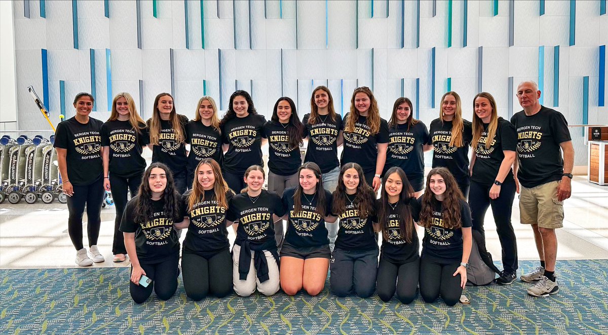 BT_Knights's tweet photo. Happiest place on earth just got even happier with this fantastic softball team! π₯π #DisneyMagic #SpringTraining #SoftballFever #BTKnights @SoftballBTKnig1 @BCTSsocialmedia https://t.co/XmSpzHIrsX