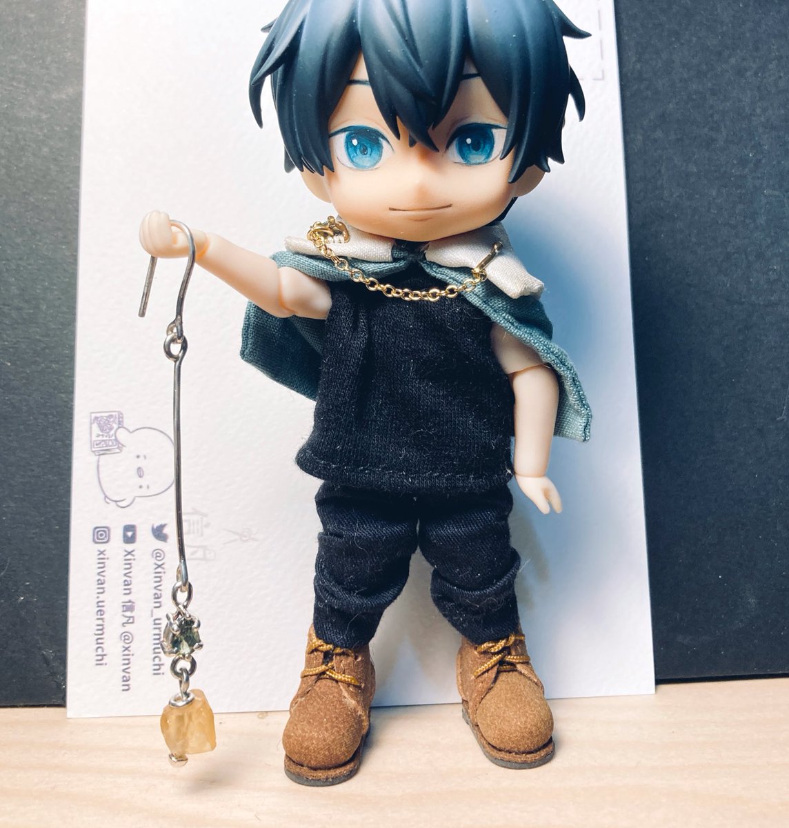 Xynvan_urmuchi's tweet photo. 昨天直播的成品,照片看起來像釣到大魚的漁友
單邊耳環
材質:純銀、碧璽、黃水晶
#混沌工程中 #xinvan https://t.co/GfFOO3YFkY
