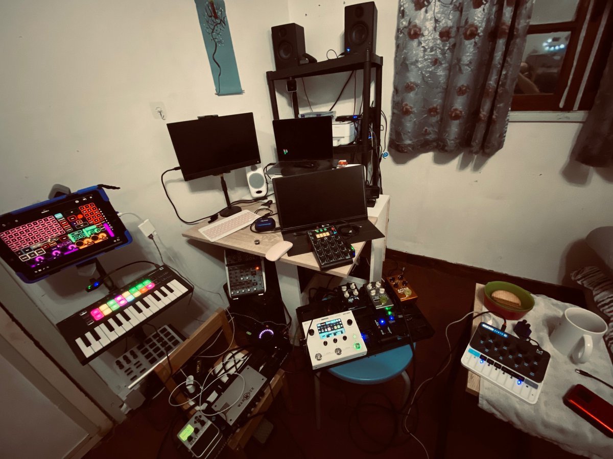 More amazing iPad music setups from the FB forums:

#ipad #ipadmusic #mobilemusic