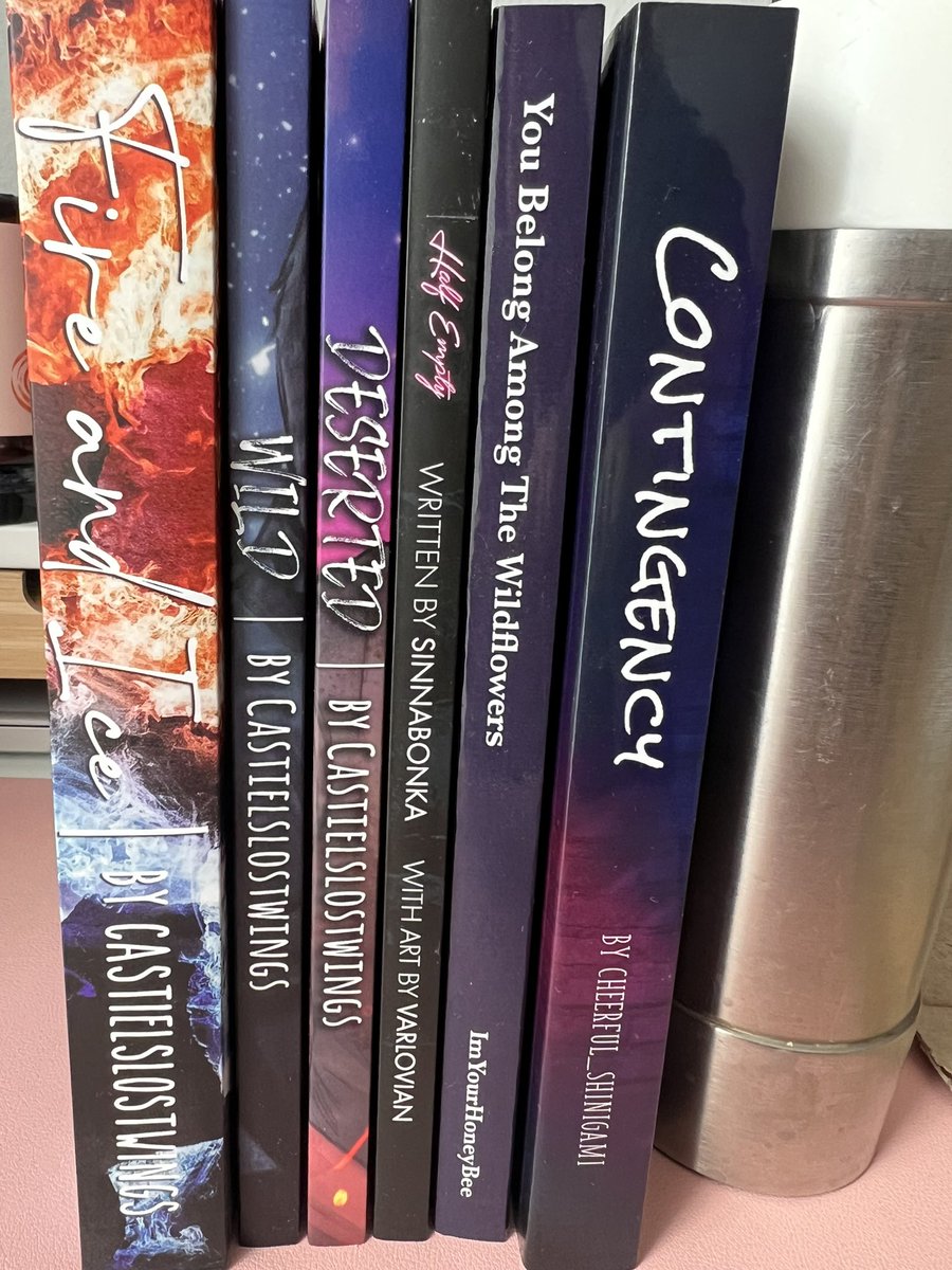 spn_junkie_23's tweet image. Appreciation 🧵incoming:
My collection may not be that big but I love all of my fanfics in bookform so much. Newest addition (it arrived a few hours ago) is #Contingency by @CheerfulRipley Thank you so much!! 1/3
