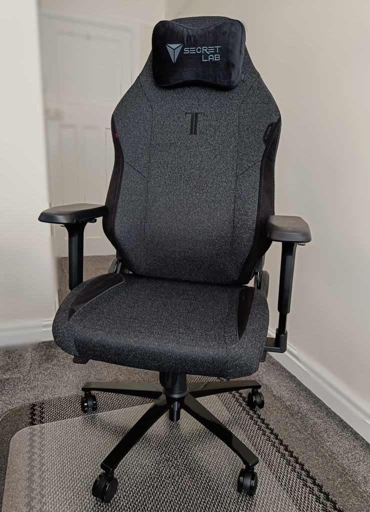 Really loving my new #Secretlab TITAN Evo 2022 chair.