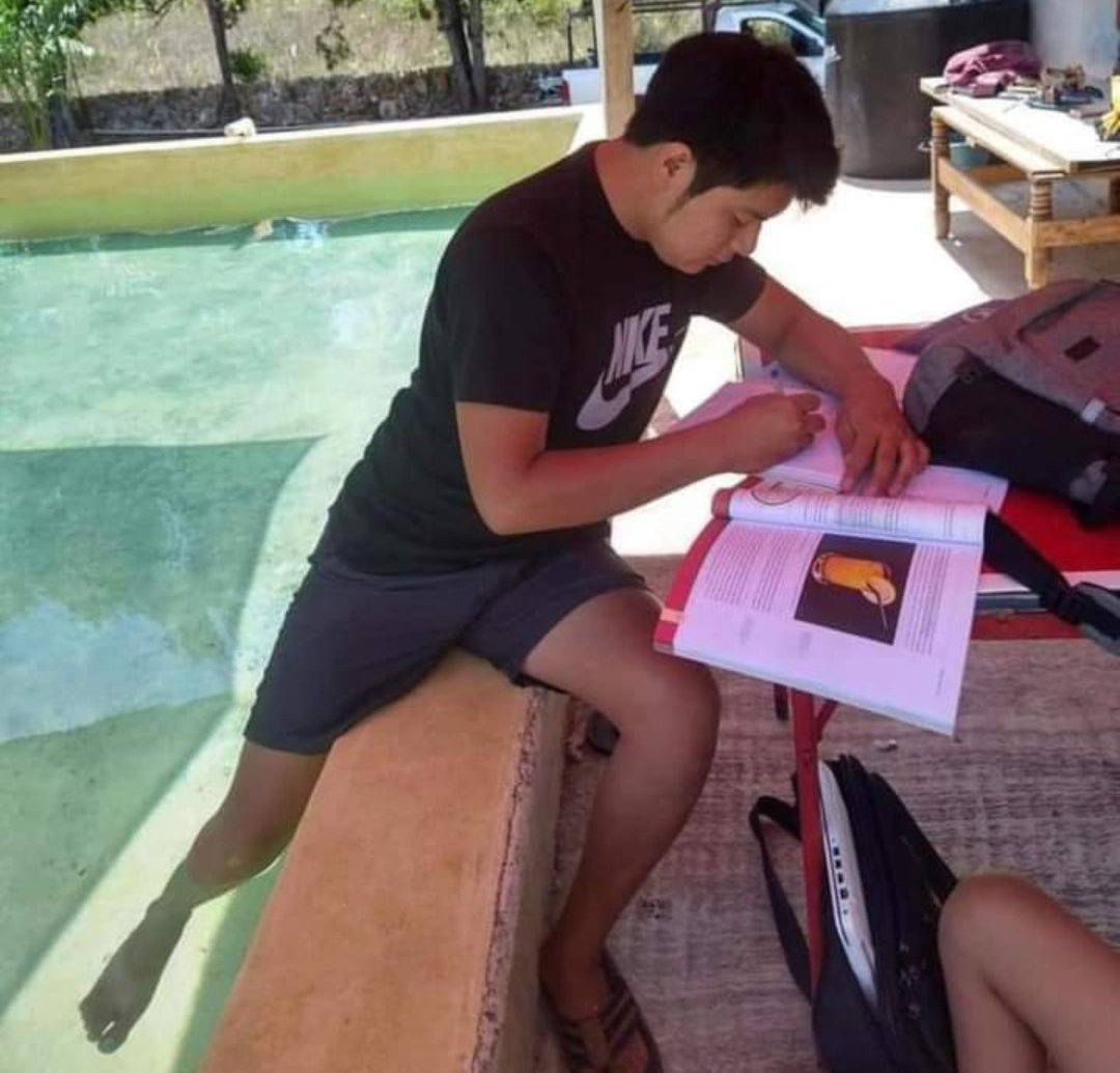 Un pie en semana santa y otro salvando el semestre: